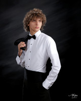 Tux over Sholder